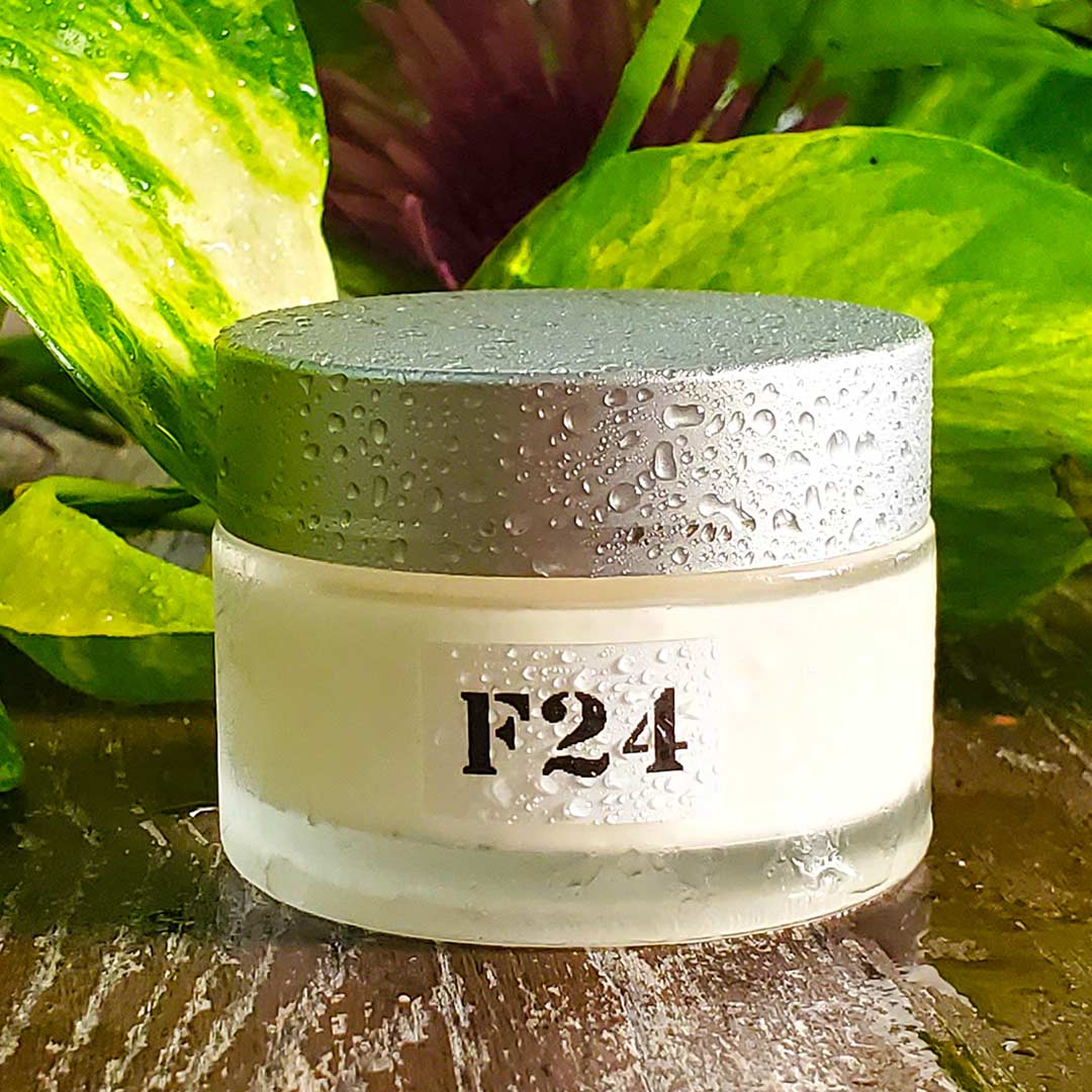 F24 REGENERATE &quot;WHISKEY&quot; NIGHT CREAM WITH PASSION FLOWER, VITAMIN A AND SQUALENE