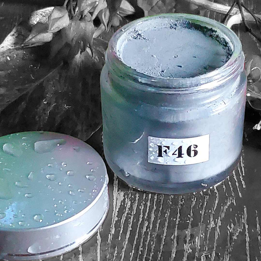 F46 ACTIVATED CHARCOAL DETOXIFICATION FACE MASK
